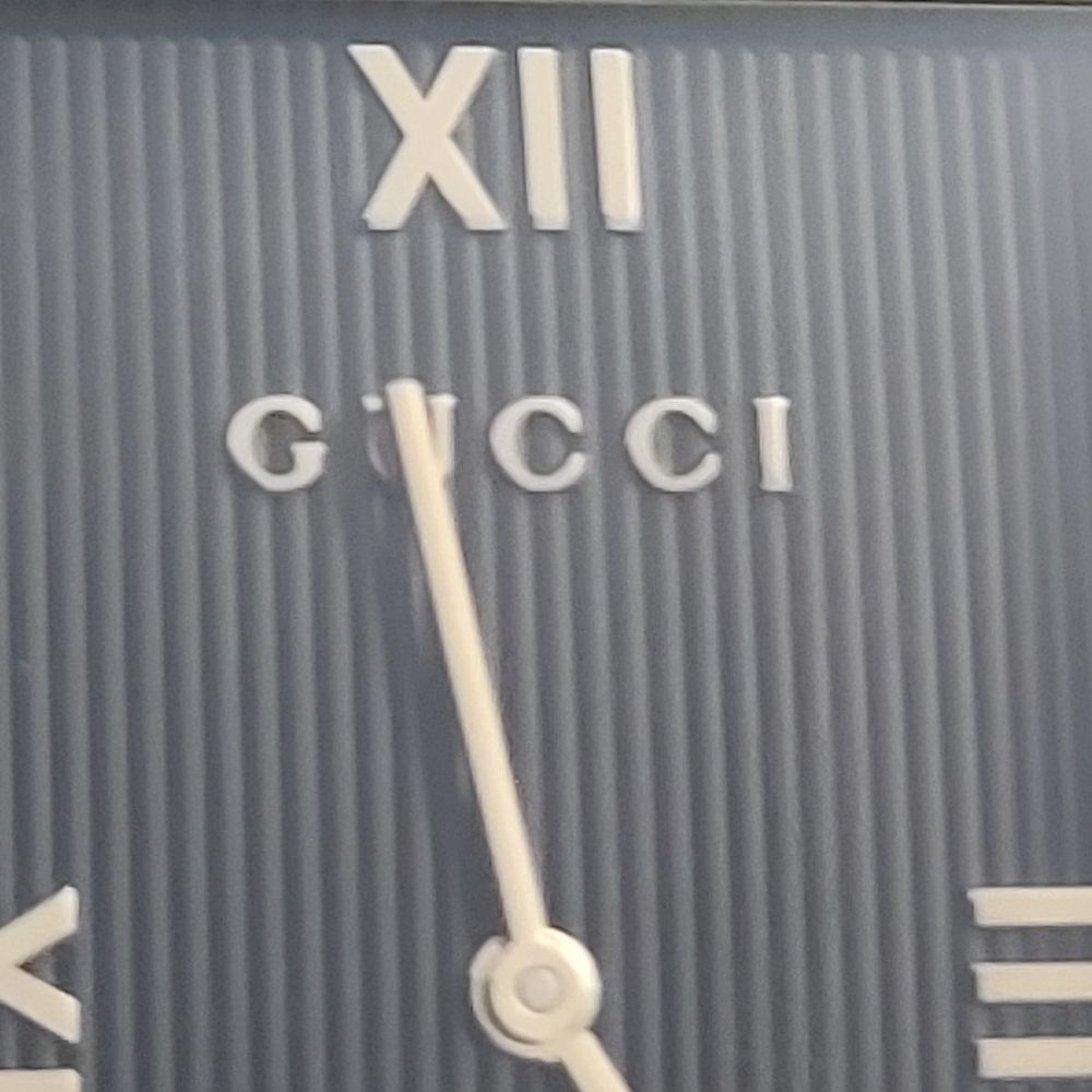 Gucci Men's Silver Timepieces 3 ATM 8600M Stainless Steel Water Resistant Watch - Picture 3 of 11